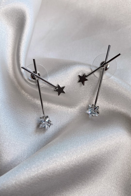 Stars Dikey Küpe Gümüş