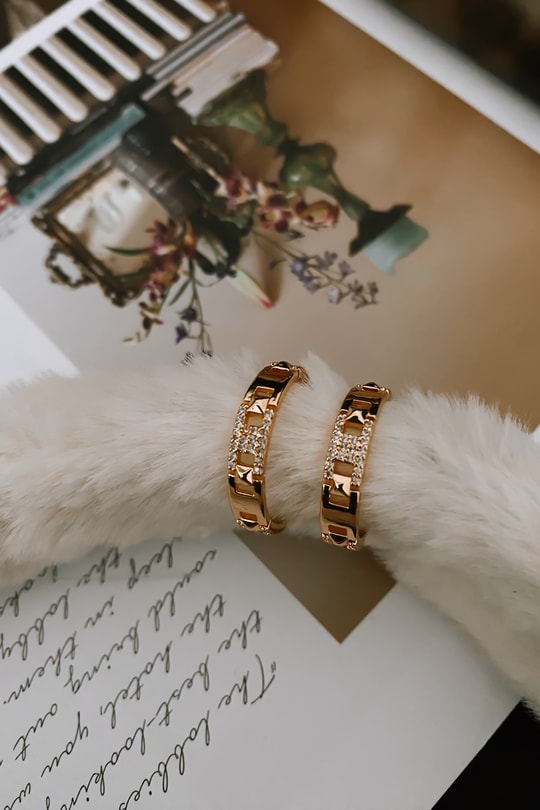 Zirkon Su Yolu Çevik Küpe Gold