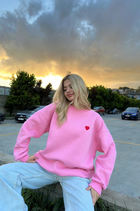 Mini Kalp Nakışlı Sweatshirt Pembe
