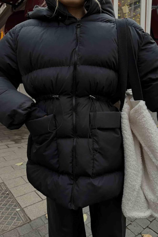 Büzgü Detay Puffer Mont Siyah