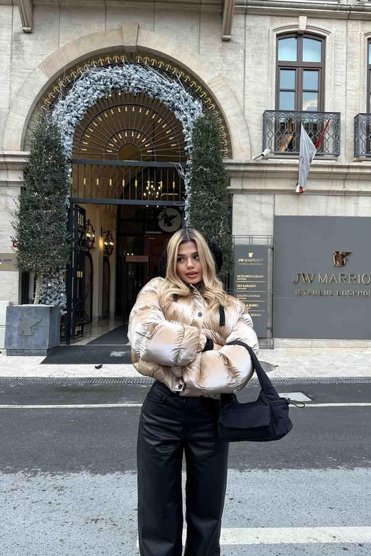Holo Kapüşonlu Puffer Mont Bej