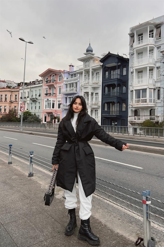 Oversize Cepli Şişme Mont Siyah