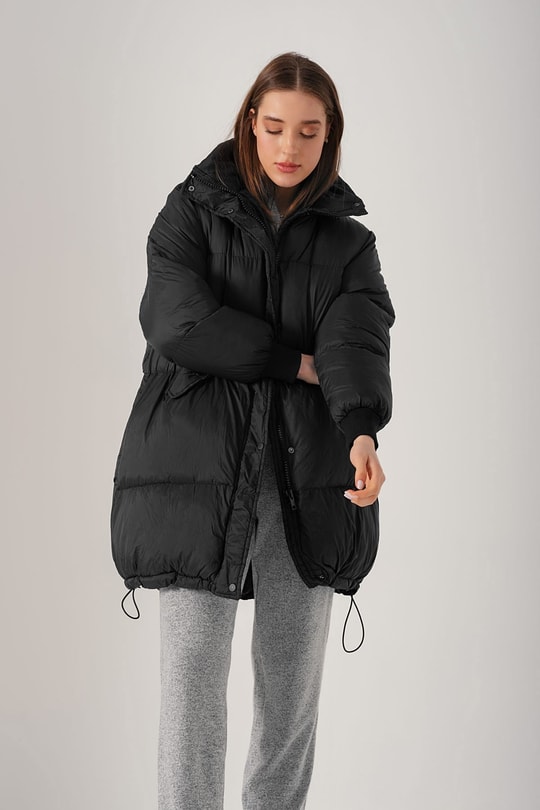 Oversize Kapüşonlu Mont Siyah