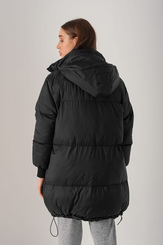 Oversize Kapüşonlu Mont Siyah