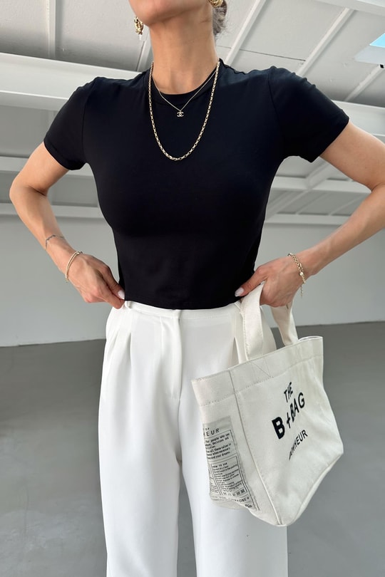 Yaka Dikişli Basic Tshirt Siyah