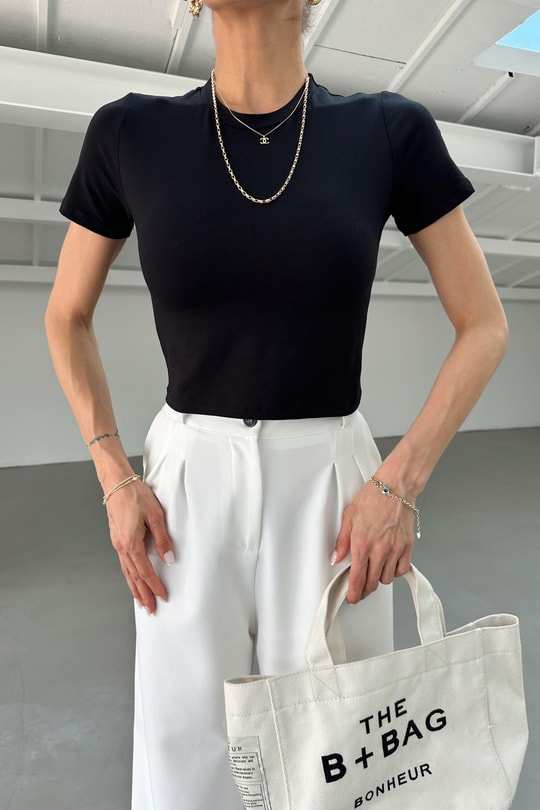 Yaka Dikişli Basic Tshirt Siyah