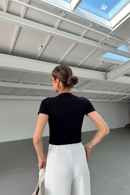 Yaka Dikişli Basic Tshirt Siyah