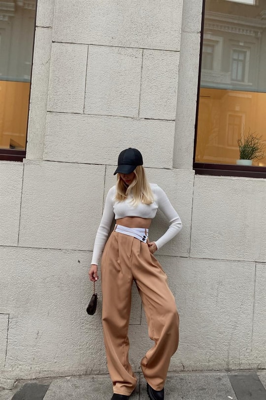 Asimetrik Ters Kemerli Pantolon Camel