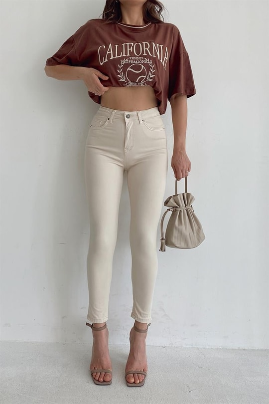 Basic Fit Jean Krem