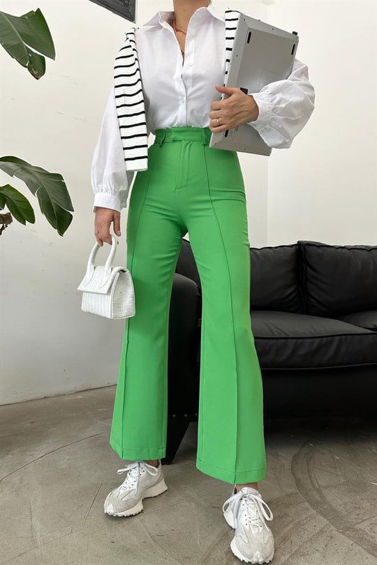 Bel Kapamalı Geniş Paça Pantolon Açık Yeşil