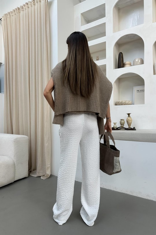 Beli Bağcıklı Gofre Pantolon Beyaz