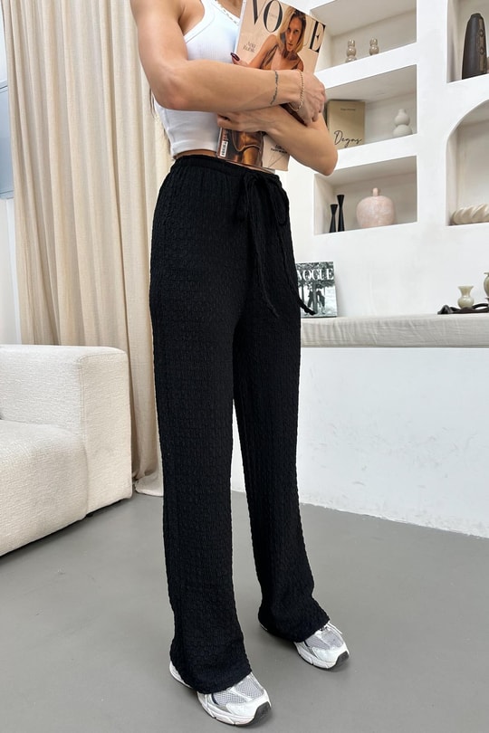 Beli Bağcıklı Gofre Pantolon Siyah