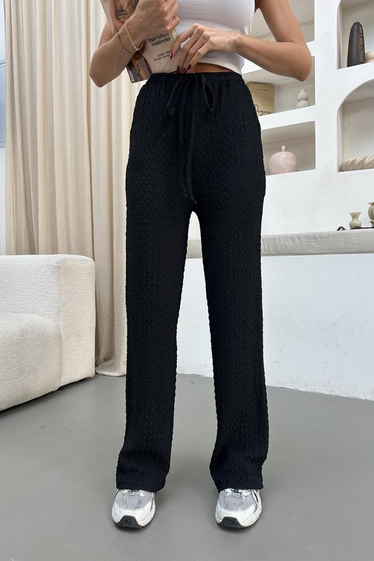 Beli Bağcıklı Gofre Pantolon Siyah