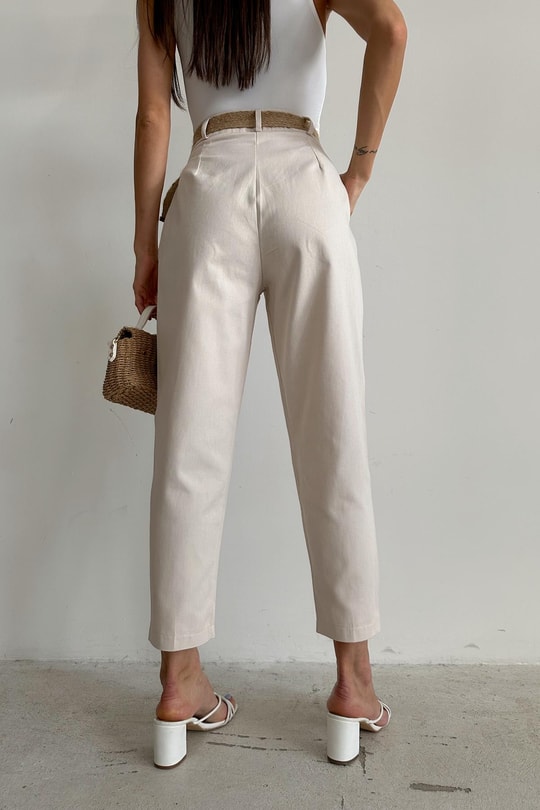Kemerli Carrot Fit Pantolon Taş