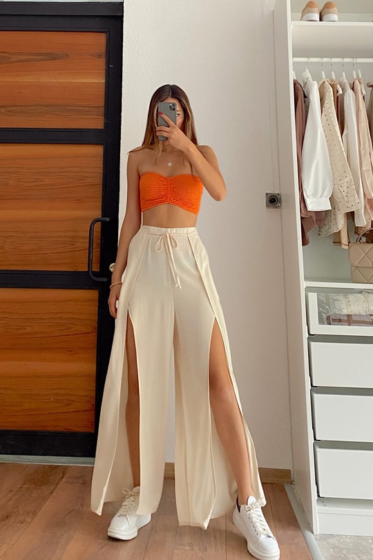 Paça Yırtmaç Detaylı Pantolon Bej