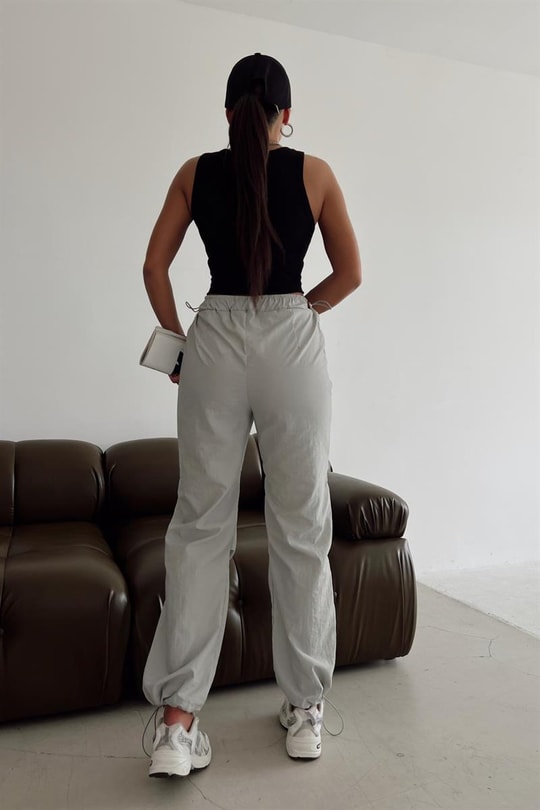 Paçası Büzgülü Paraşüt Pantolon GRİ