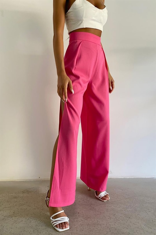 Yanı Yırtmaçlı Salaş Pantolon Pembe
