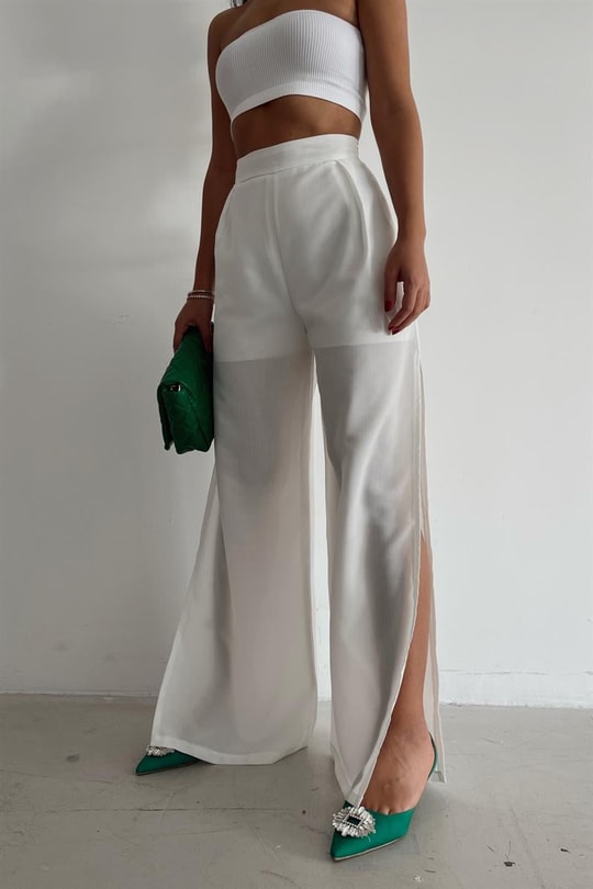 Yanı Yırtmaçlı Salaş Pantolon Beyaz