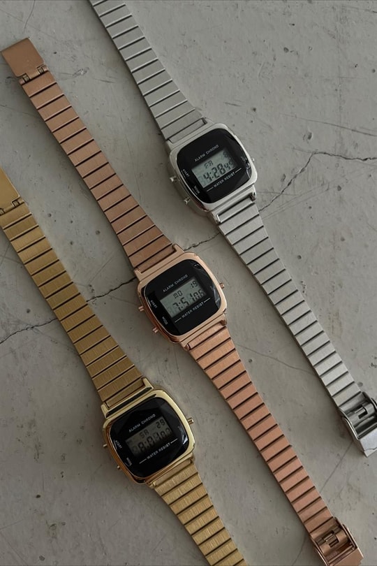 Retro Dijital Saat Gold