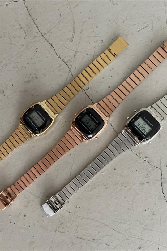 Retro Dijital Saat Gold