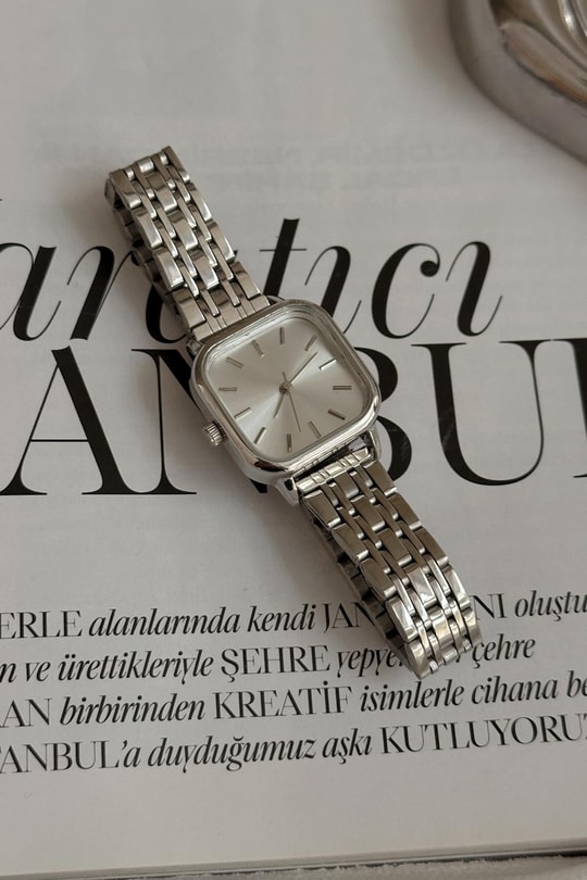 Retro Kadın Kol Saati Gümüş