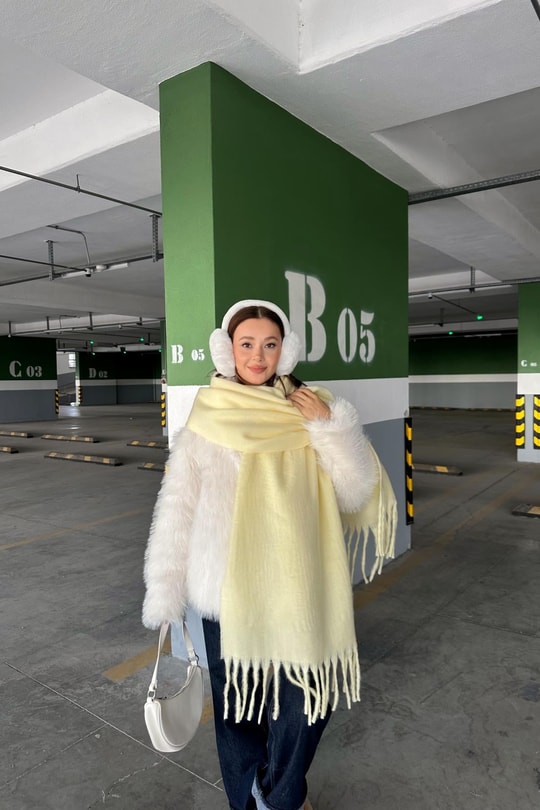 Püsküllü Şal Atkı Sarı