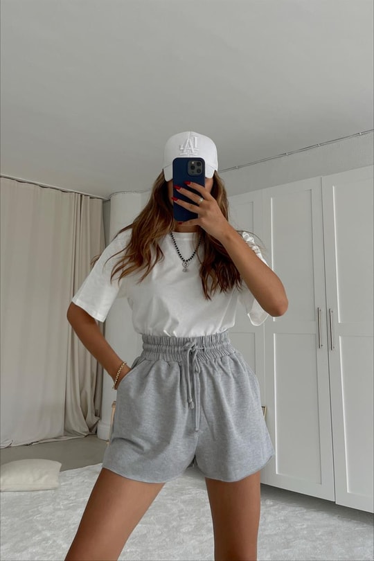Beli Bağcıklı Relax Fit  Mini Şort Gri