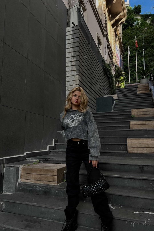 Angel Baskılı Yıkamalı Sweat Füme
