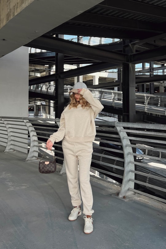 Bisiklet Yaka Basic Sweatshirt Bej Melanj