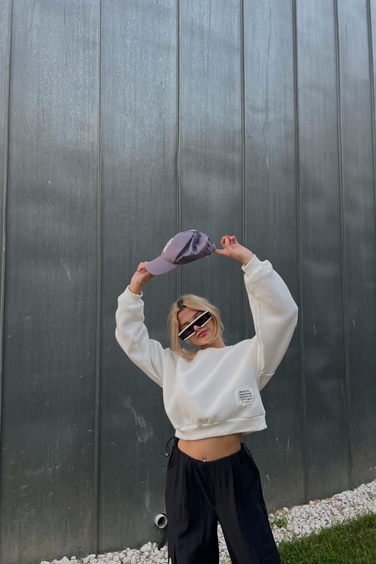 Bisiklet Yaka Crop Sweat Beyaz