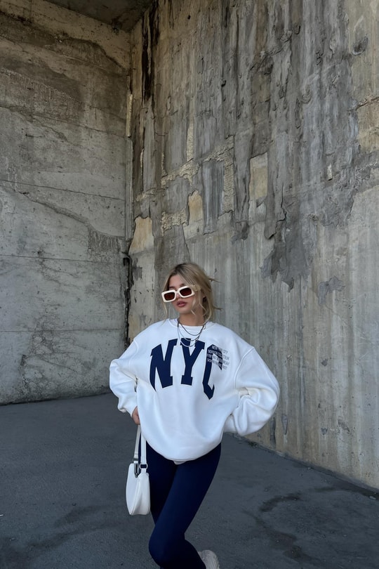 Bisiklet Yaka Nyc Sweatshirt Beyaz