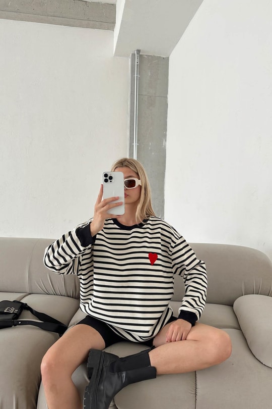 Çizgili Love Sweatshirt Krem