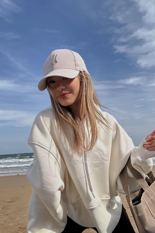 Ck Nakışlı Kısa Sweatshirt Krem