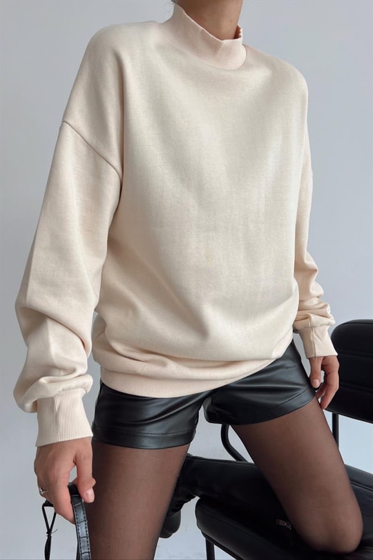 Dik Yaka Basic Sweatshirt Krem