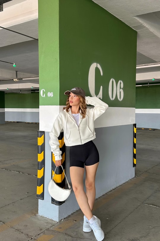 Fermuarlı Crop Sweatshirt Beyaz