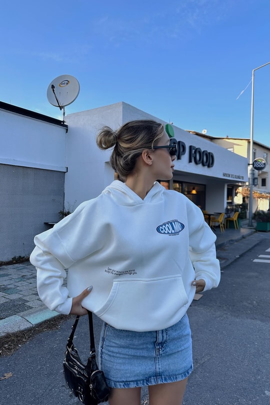 Grafik Baskılı Oversize Sweatshirt Ekru