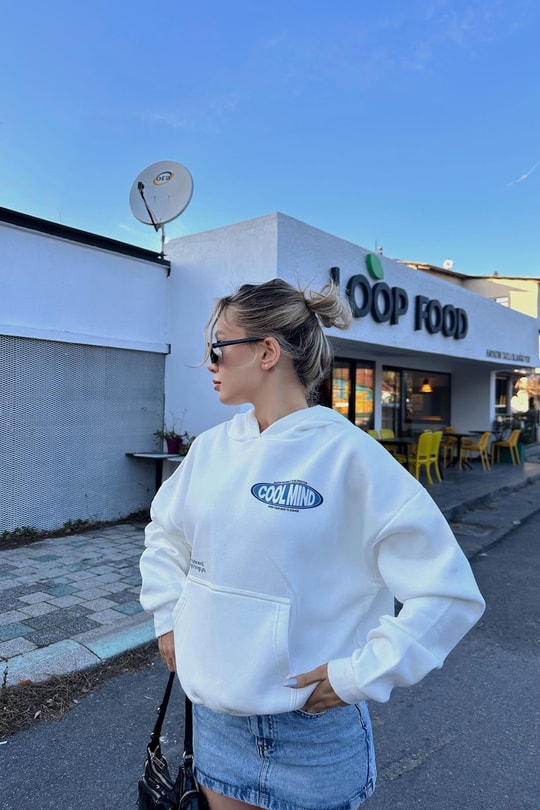 Grafik Baskılı Oversize Sweatshirt Ekru