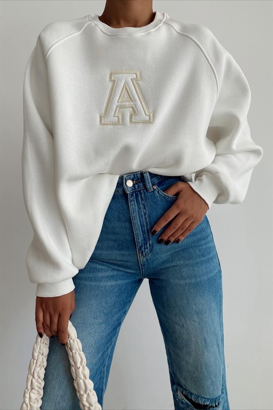 Harf Nakışlı Sweatshirt Beyaz
