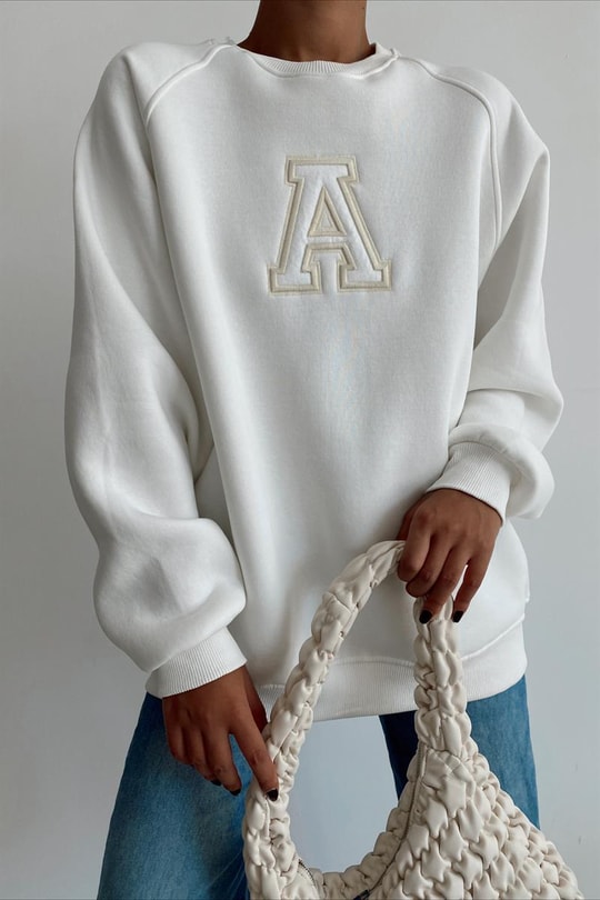 Harf Nakışlı Sweatshirt Beyaz