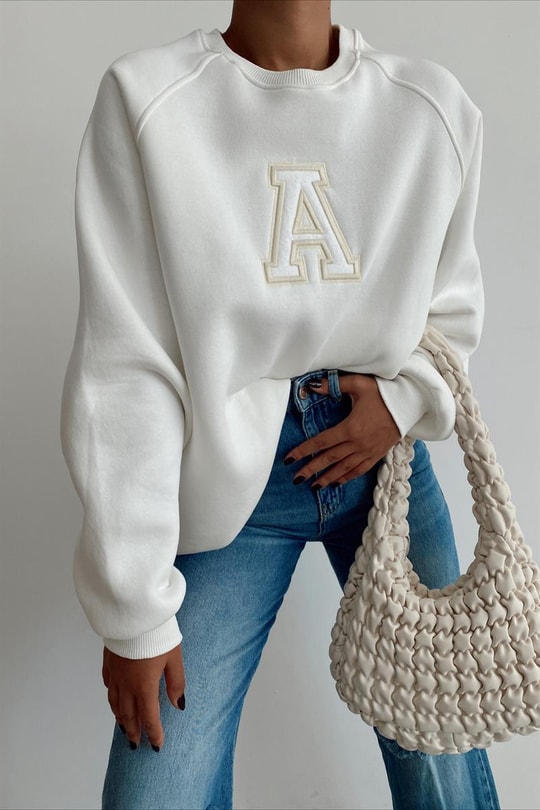 Harf Nakışlı Sweatshirt Beyaz