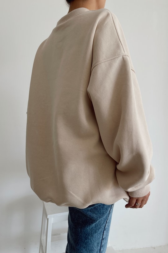 Kolu Cep Detaylı Oversize Sweatshirt Bej