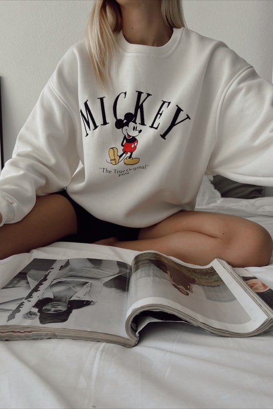 Mickey Nakışlı Sweatshirt Beyaz