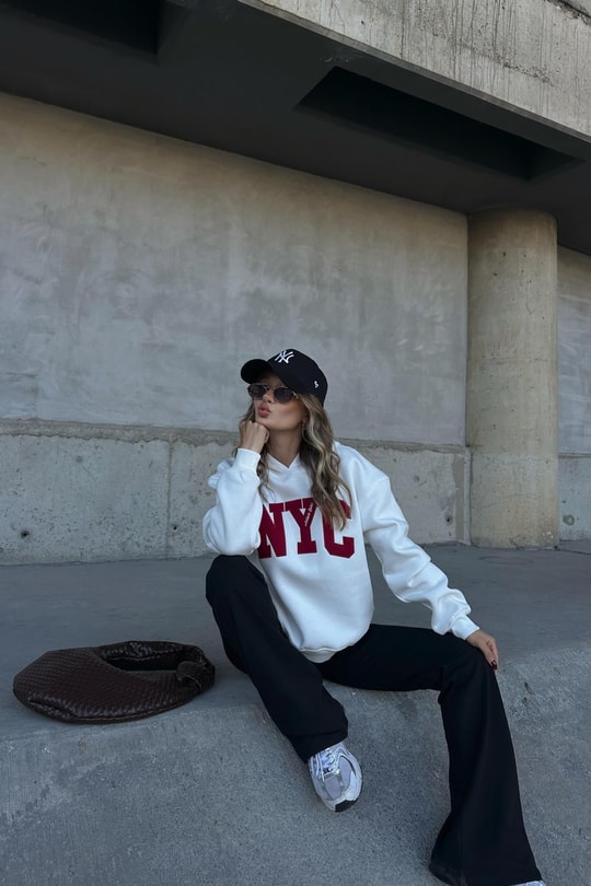 Nyc Nakışlı Sweat Beyaz