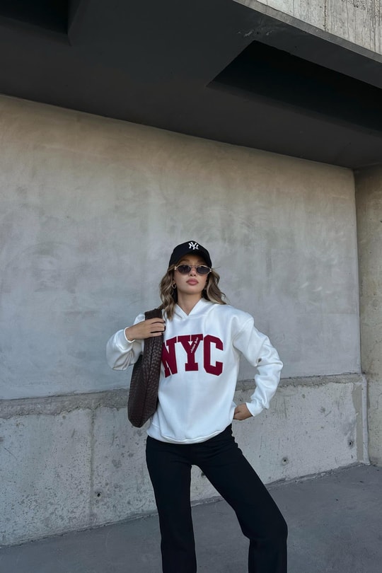 Nyc Nakışlı Sweat Beyaz