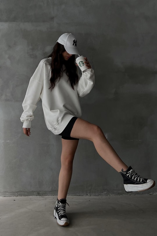 Omuz Dikişli Sweatshirt Krem