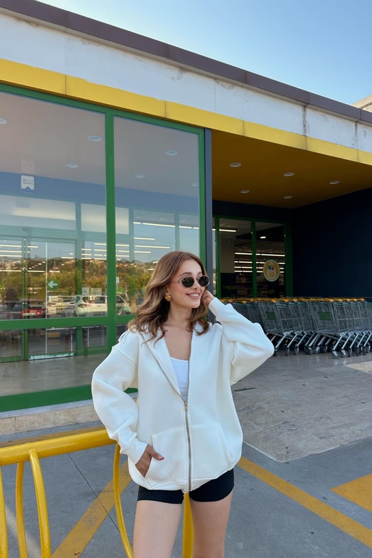 Oversize Şardonlu Sweatshirt Beyaz