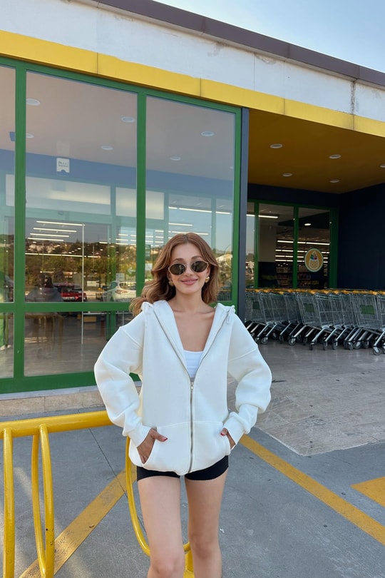 Oversize Şardonlu Sweatshirt Beyaz