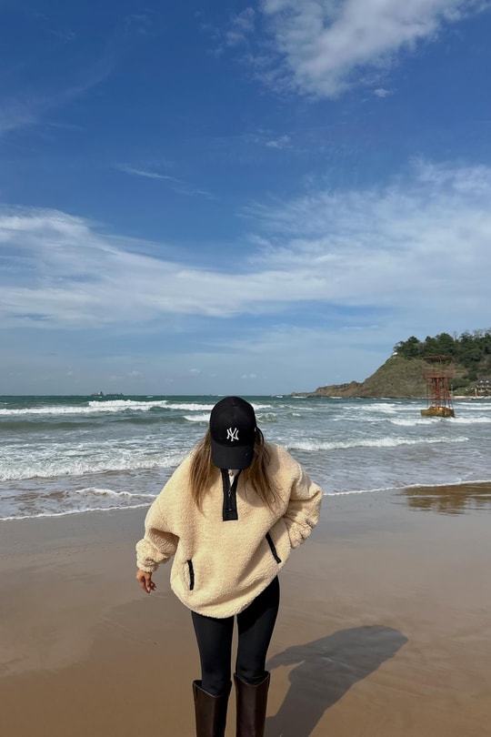 Premium Yarım Fermuarlı Peluş Sweat Krem
