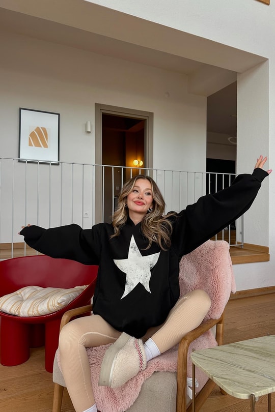 Star Baskı Sweatshirt Siyah