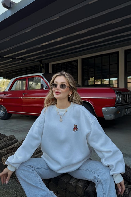Teddy Nakışlı Sweat Beyaz